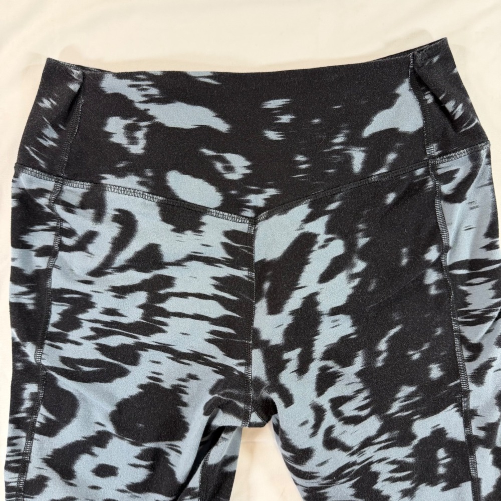 Nike Dri-FIT Womens Black Blue Abstract Print Crop Leggings 642546-494 Size M - Picture 9 of 9